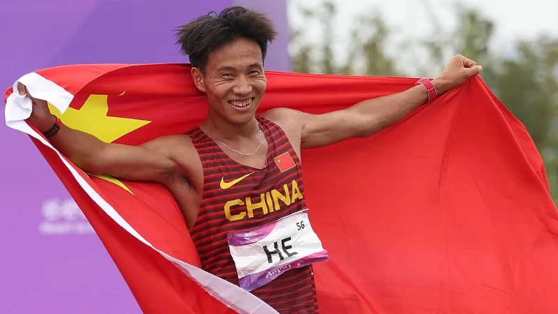 Chiến thắng tại Wuhan Marathon 2021